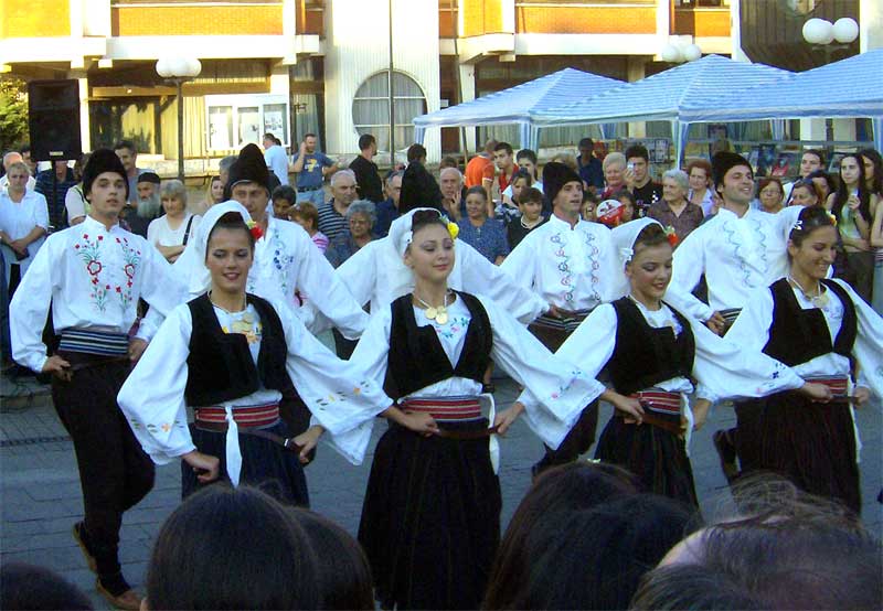Pirot folkfest 2007, dan prvi